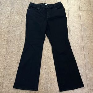 NWT Chico's Ultimate Fit Barely Flare Leg Black Jeans size 1 short
